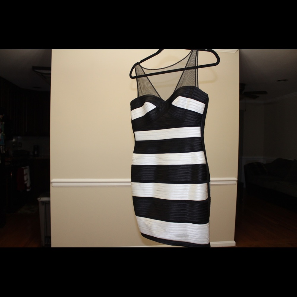 BCBG MAX AZARIA Mara black & white cocktail dress - Picture 4 of 6